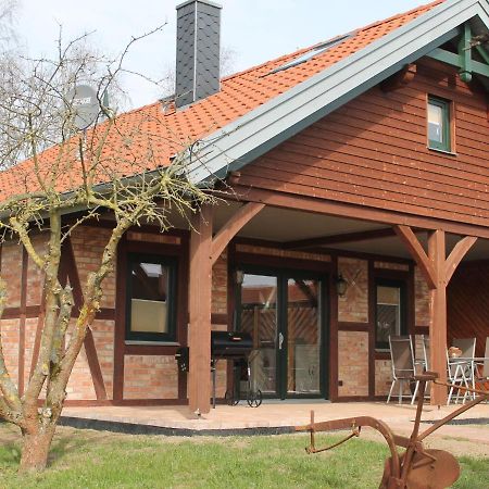 Comfy Farmhouse In Brusow With Garden Kröpelin Exterior foto